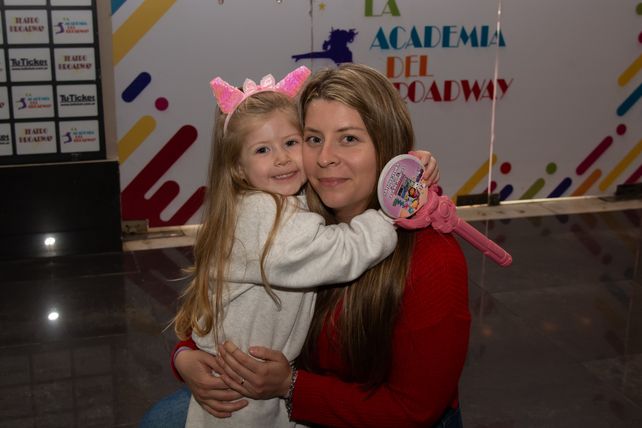 Donatella Manuale y Micaela Castillo