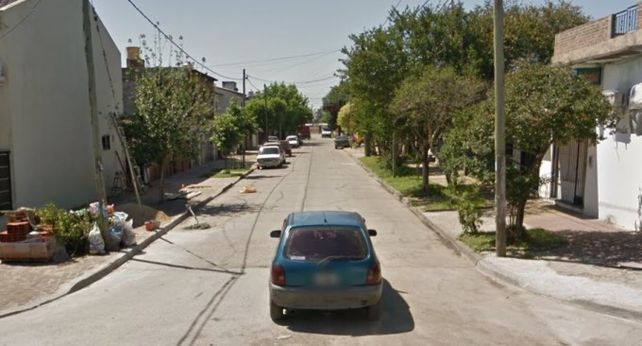 Hallan a un hombre desnudo, apuñalado y estrangulado