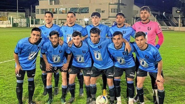 Universidad cayó ante Sanjustino en barrio Mataderos por 2 a 0.