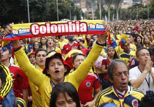 Pekerman y la selección de Colombia fueron recibidos como héroes