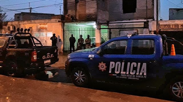 En el allanamiento en barrio San Lorenzo atraparon al violento que había robado un teléfono celular