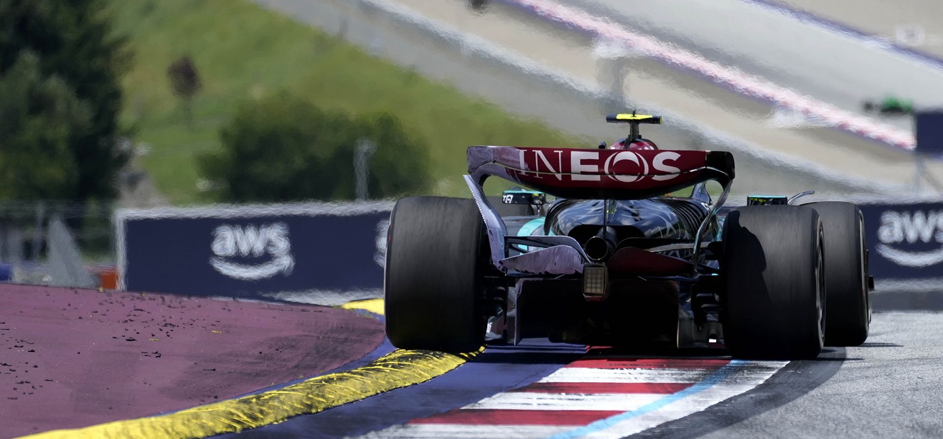 El piloto de Mercedes Lewis Hamilton, de Gran Bretaña, conduce su auto durante la primera práctica libre en el circuito Red Bull Ring en Spielberg, Austria, el viernes 28 de junio de 2024. (Foto AP/Darko Bandic) El piloto de Mercedes Lewis Hamilton, de Gran Bretaña, conduce su auto durante la primera práctica libre en el circuito Red Bull Ring en Spielberg, Austria, el viernes 28 de junio de 2024. (Foto AP/Darko Bandic)