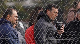 El DT campeón del mundo, Lionel Scaloni, estuvo en el predio de Newells.