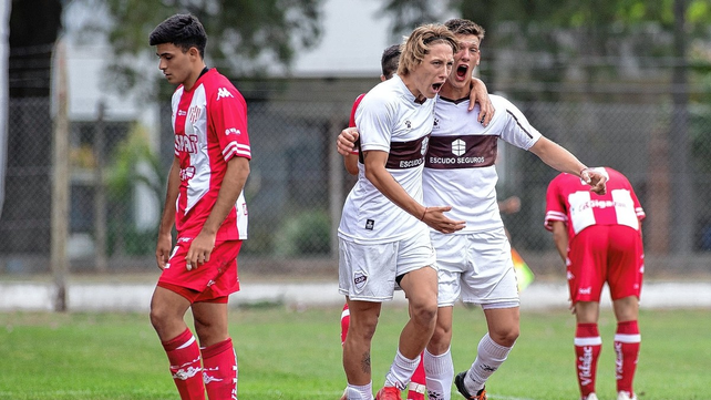 El Unión de Mosset fue goleado por Platense y quedó último