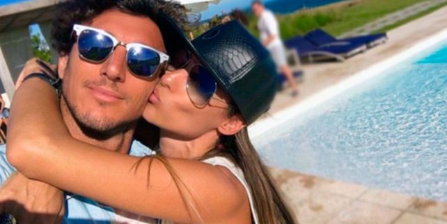 Pampita mostró el regalo que le hizo Pico Mónaco por el Día Internacional de la Mujer