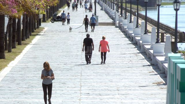 Domingo fresquito pero con sol pleno en la ciudad de Santa Fe