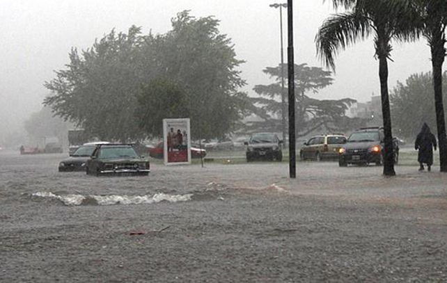 Tres días de luto y créditos blandos para damnificados