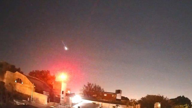 El bólido que iluminó el cielo en la ciudad de Rosario