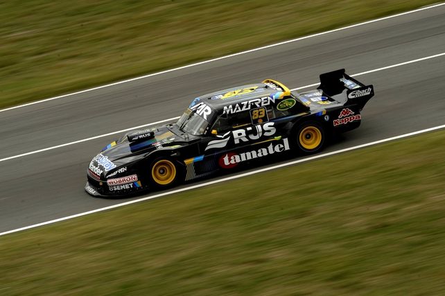Ricciardi llev&oacute; al Ford del Rus Med a fondo en La Plata, donde gan&oacute; su primera carrera en el TC Mouras.