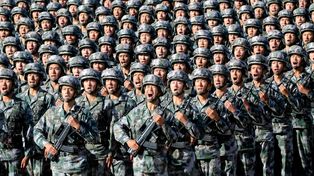 Así fue el increíble desfile militar de China para celebrar los 90 años de su ejército