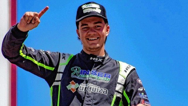 El piloto de Paraná logró la victoria que lo habilita a pelear por el título. (Gentileza Jazespinosa.ph)