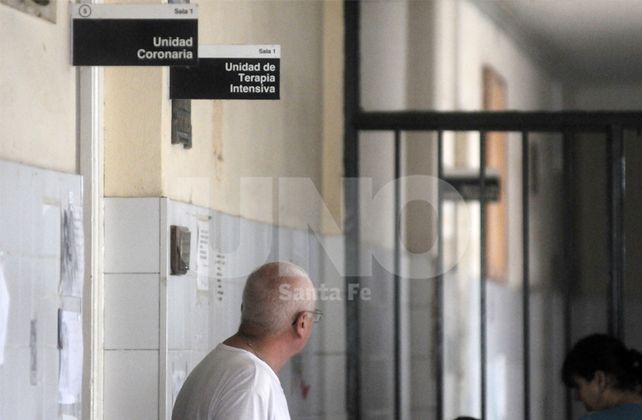 Hospital Cullen: murió una joven de una rara y fulminante enfermedad