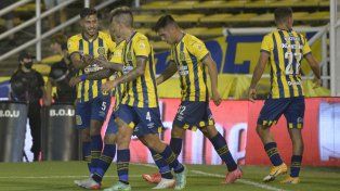 Regreso. Ojeda, en la celebración del gol. Jugó casi todo el partido y salió con molestias.