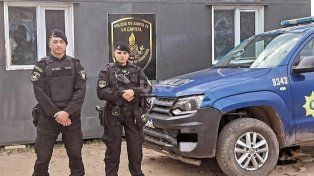 Agentes del Cuerpo Guardia de Infantería le salvaron la vida a un bebé de un mes tras practicarle maniobras de RCP en Alto Verde.