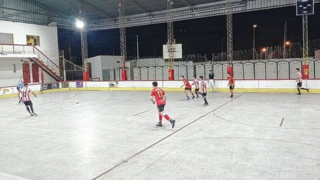 Neuquén Rojo y Nueva Ciudad de Pasos de los Libres disputaron el primer de la Copa Pingüina 2024.