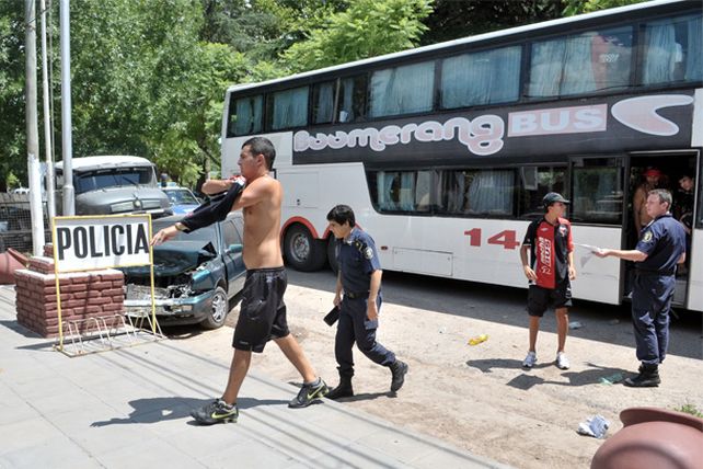 Fueron liberados los hinchas de Colón detenidos por disturbios