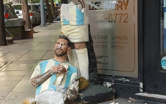 Así quedó la estatua de Messi en Mar del Plata