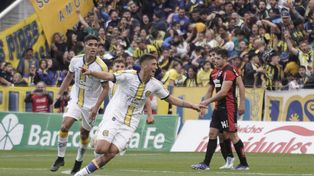 Central quiere retener a Veliz, quien a su vez ve con buenos ojos la chance de emigrar.