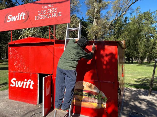Pasado el mediodía ya comenzaron los trabajos de reparación del carrito Los Seis Hermanos