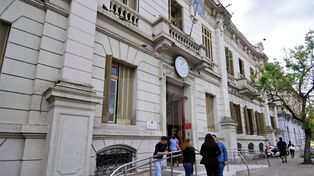 El conflicto en el Registro Civil se acentúa, con cuatro horas diarias sin atención
