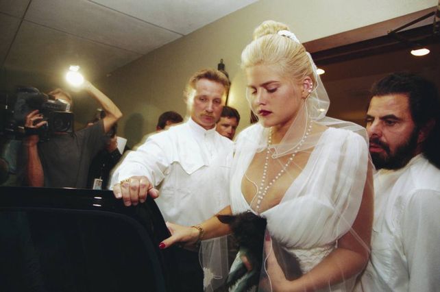 A 14 años de la muerte de la escandalosa Anna Nicole Smith, la rubia que quería ser Marilyn