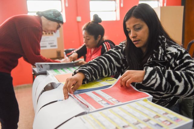 Cerraron los comicios y empiezan a conocerse los primeros resultados