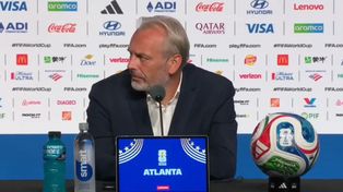 El momento en que el entrenador de Congo, Sébastien Desabre, se entera de la pérdida de su padre.