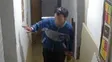 Terror en Rincón: se encontró cara a cara con un ladrón que la amenazó con un martillo en su propia cocina