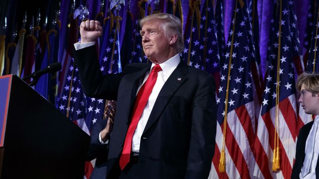 Donald Trump al encarar su primer discurso como presidente electro de EE. UU.