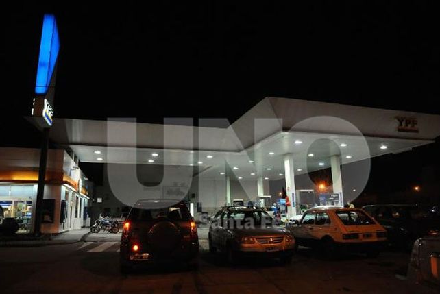 Las estaciones de servicio no atenderán las noches del 24 y 31