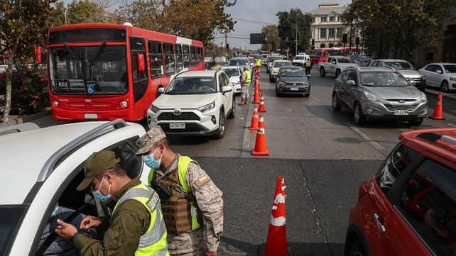 Solo en Santiago de Chile el confinamiento alcanza a más de 7 millones de personas.&nbsp;