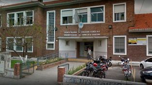 Estremecedor video de un joven que mató a puñaladas a su amigo porque salía con su prima
