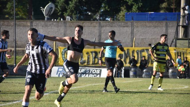 Gimnasia (M) salvó el invicto sobre el final pero Colón se le podría acercar