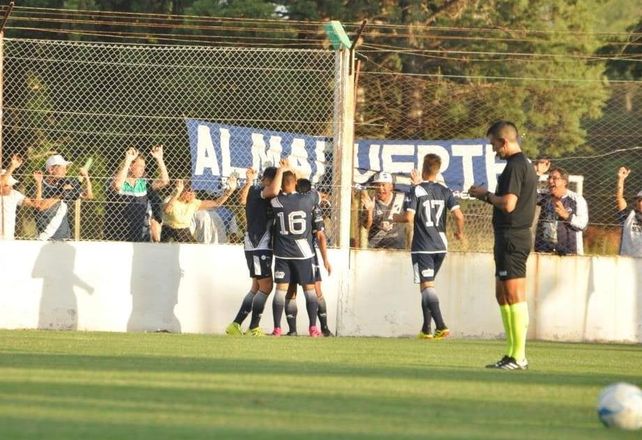 Atlético San Jorge logró festejar en el debut