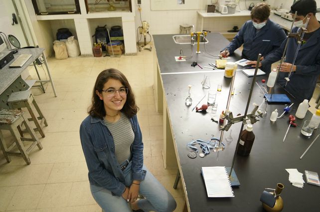 La estudiante invita a romper preconceptos sobre las mujeres en las escuelas técnicas.