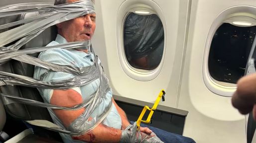 Escándalo en pleno vuelo: un pasajero borracho atacó a la tripulación y lo ataron con cinta y precintos