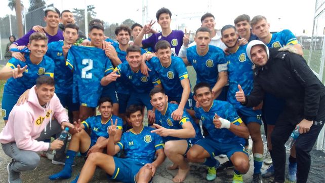 Canalla puntero. El equipo comandado por Alberto Valiente ganó a Adiur y marcha en soledad el torneo Molinas
