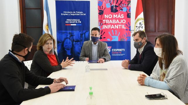 La provincia firmó un acta compromiso para la erradicación del Trabajo Infantil