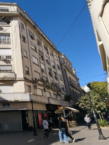 Edificios de oficinas empiezan a transformarse en viviendas