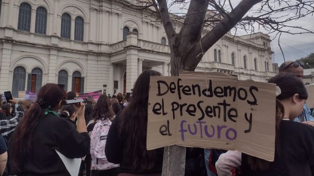 Ni Una Menos volvió a las calles de Paraná con un reclamo por la emergencia en violencia de género