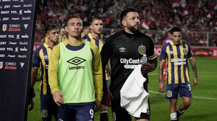Ruben y Broun, los dos máximos referentes del plantel, sufren la derrota ante Unión. Hoy van por la levantada.