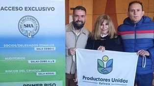 Parte de la delegación que presentó el caso Rafaela en la Rural de Palermo.