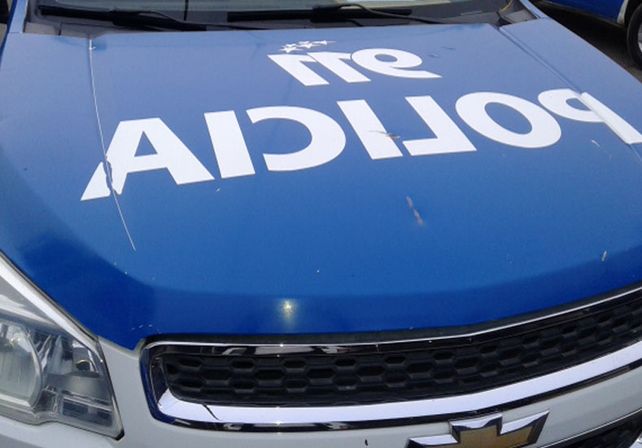 Agredieron a tiros y piedrazos a un patrullero esta madrugada en el barrio Centenario