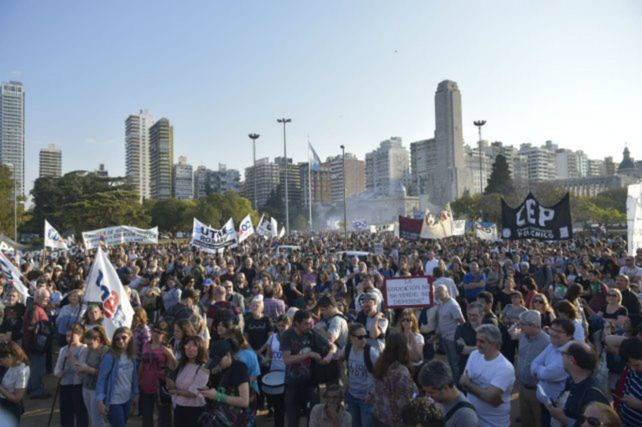 El Monumento a la Bandera será sede del acto en Rosario contra las políticas de Javier Milei.&nbsp;