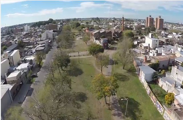 Un video filmado por un dron, muestra el recorrido del futuro Tren Urbano