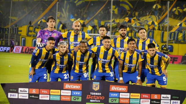 Los once de Rosario Central en la noche del Gigante de Arroyito ante Instituto.