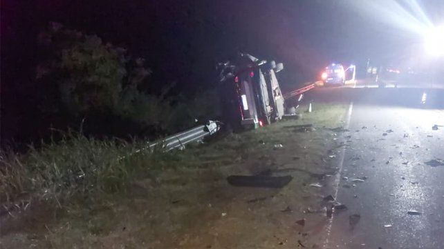 Paso Telégrafo: impactante choque entre un auto y un camión