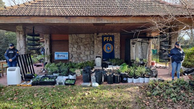 La casa de Roldán donde la PFA encontró plantas y plantines de marihuana.