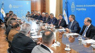 El Ministro de Turismo y Deportes reconoció que el sorteo del Mundial Sub 20 se realizará en Zurich.