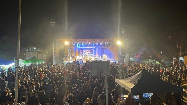 Con una masiva concurrencia